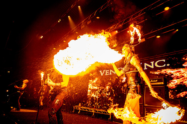 © 2025 Paul Hutchinson 