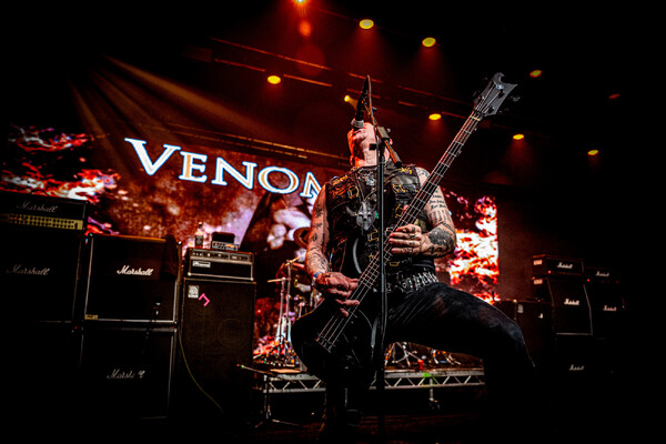 © 2025 Paul Hutchinson 