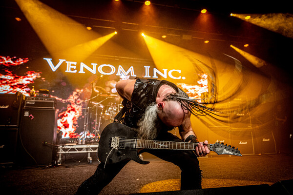 © 2025 Paul Hutchinson 